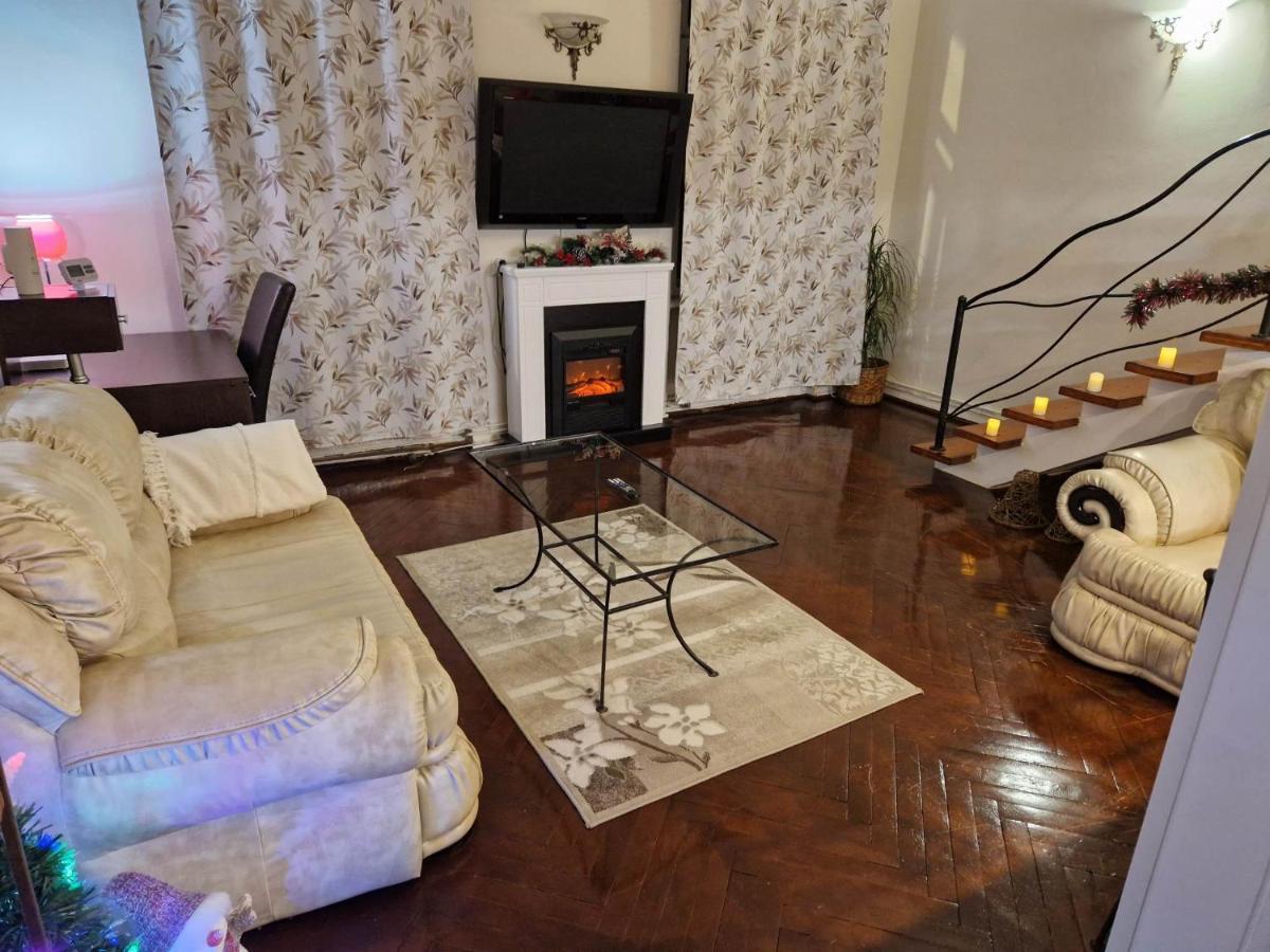 Sabin Apartments Private Parking Brasov Bagian luar foto