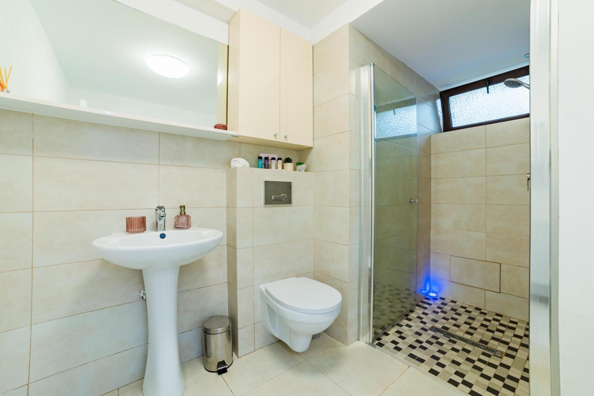 Sabin Apartments Private Parking Brasov Bagian luar foto